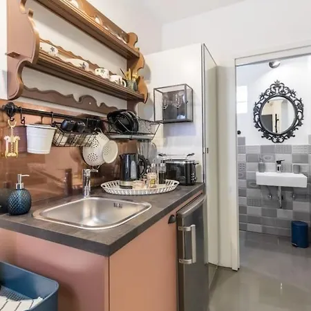 Boutique Triple House With Garden & Roof Terrace Holiday home