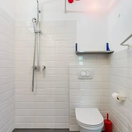 Holiday home Boutique Triple House With Garden & Roof Terrace *