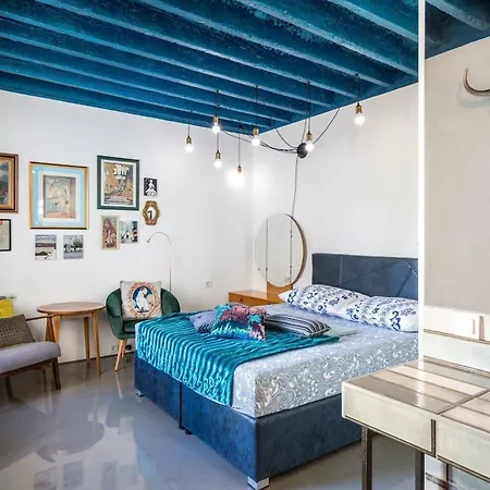 بيت للعطل Sleeps 8 Pet Friendly Garden & Roof Terrace *