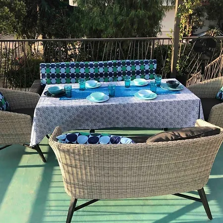 بيت للعطل Sleeps 8 Pet Friendly Garden & Roof Terrace